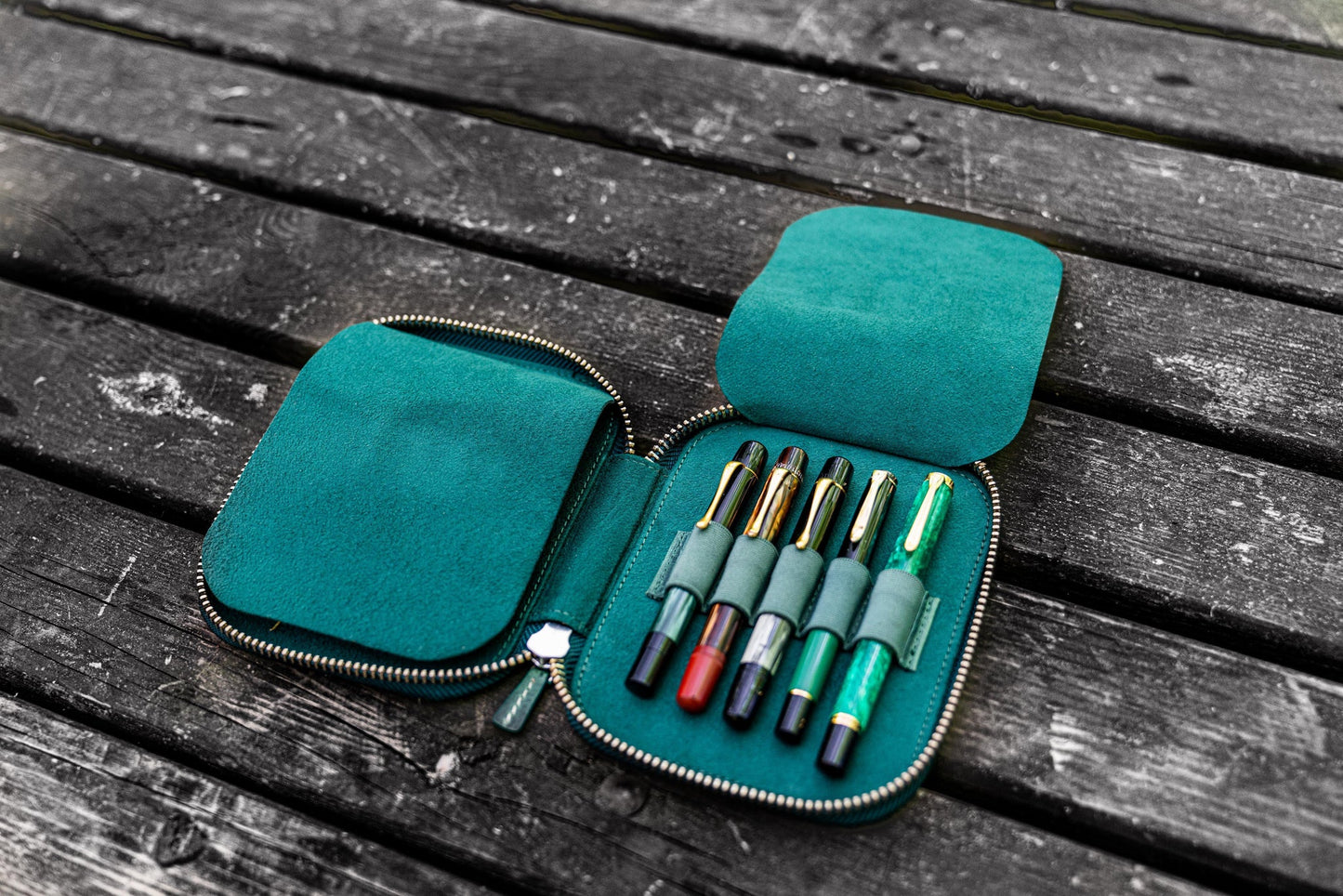 Galen Leather 10 Slot Zippered Pen Case - Crazy Horse Forest Green