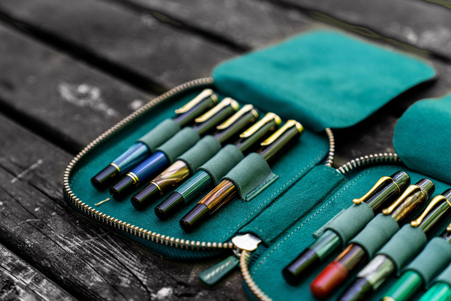 Galen Leather 10 Slot Zippered Pen Case - Crazy Horse Forest Green