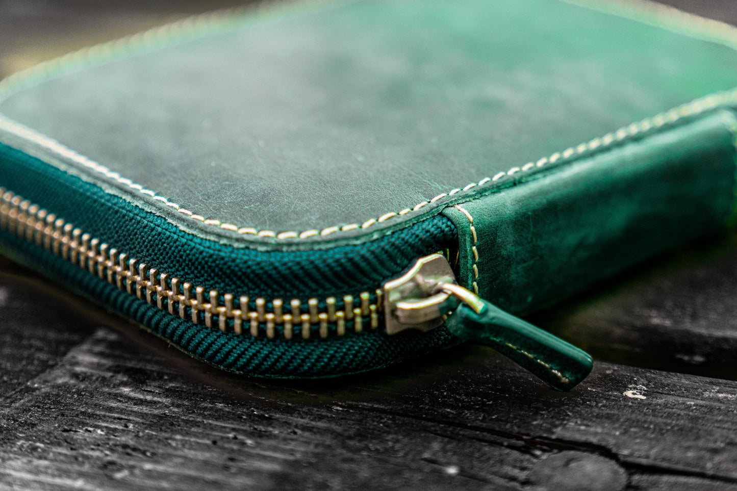 Galen Leather 10 Slot Zippered Pen Case - Crazy Horse Forest Green