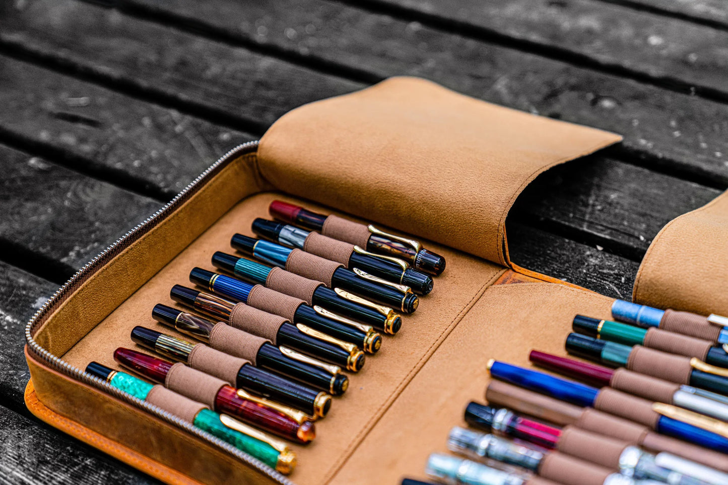 Galen Leather 40 Slot Zippered Pen Case - Undyed