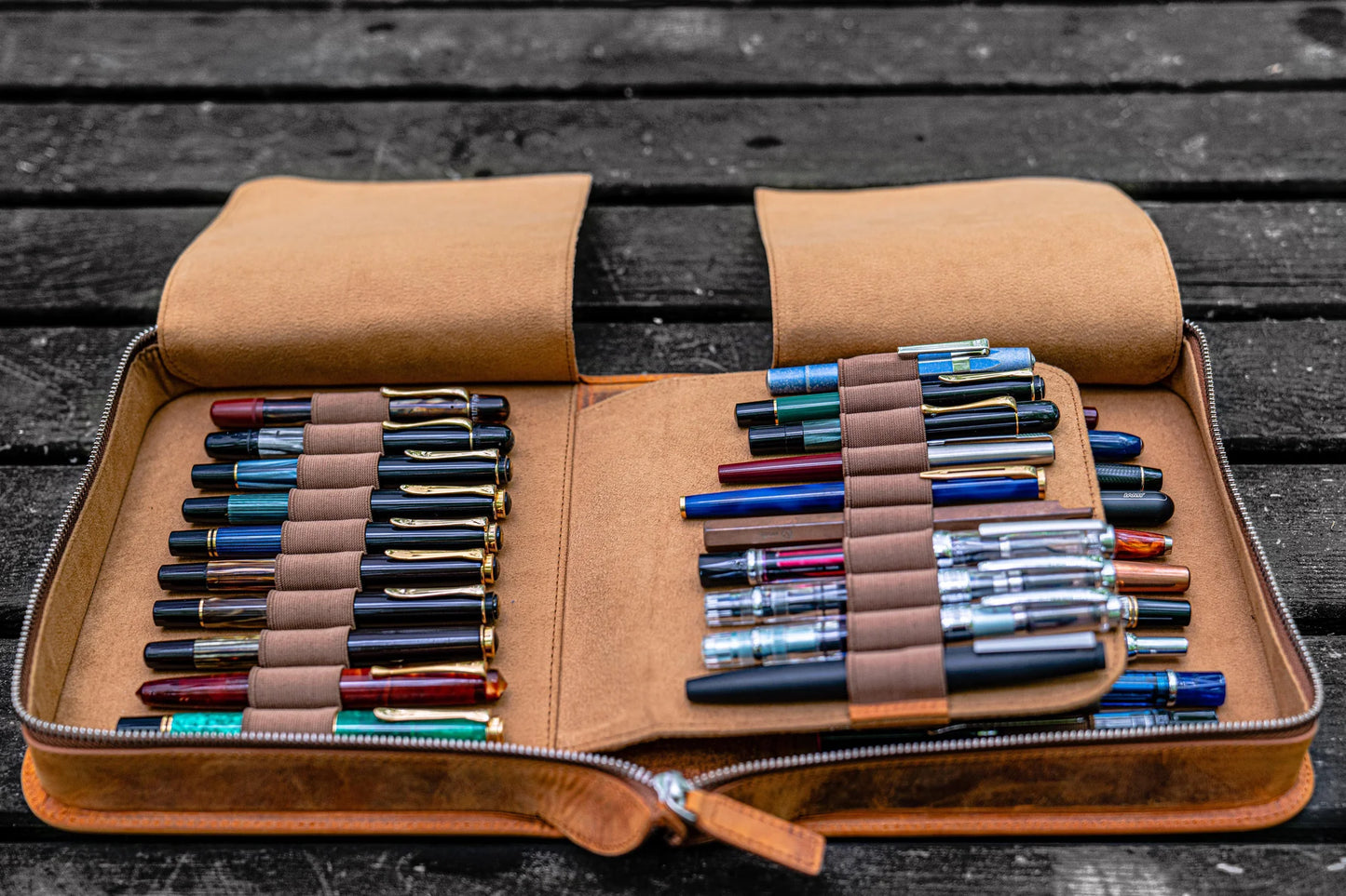 Galen Leather 40 Slot Zippered Pen Case - Undyed