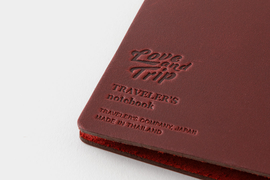 TRAVELER'S Notebook LOVE AND TRIP Passport Size Starter Kit - Red