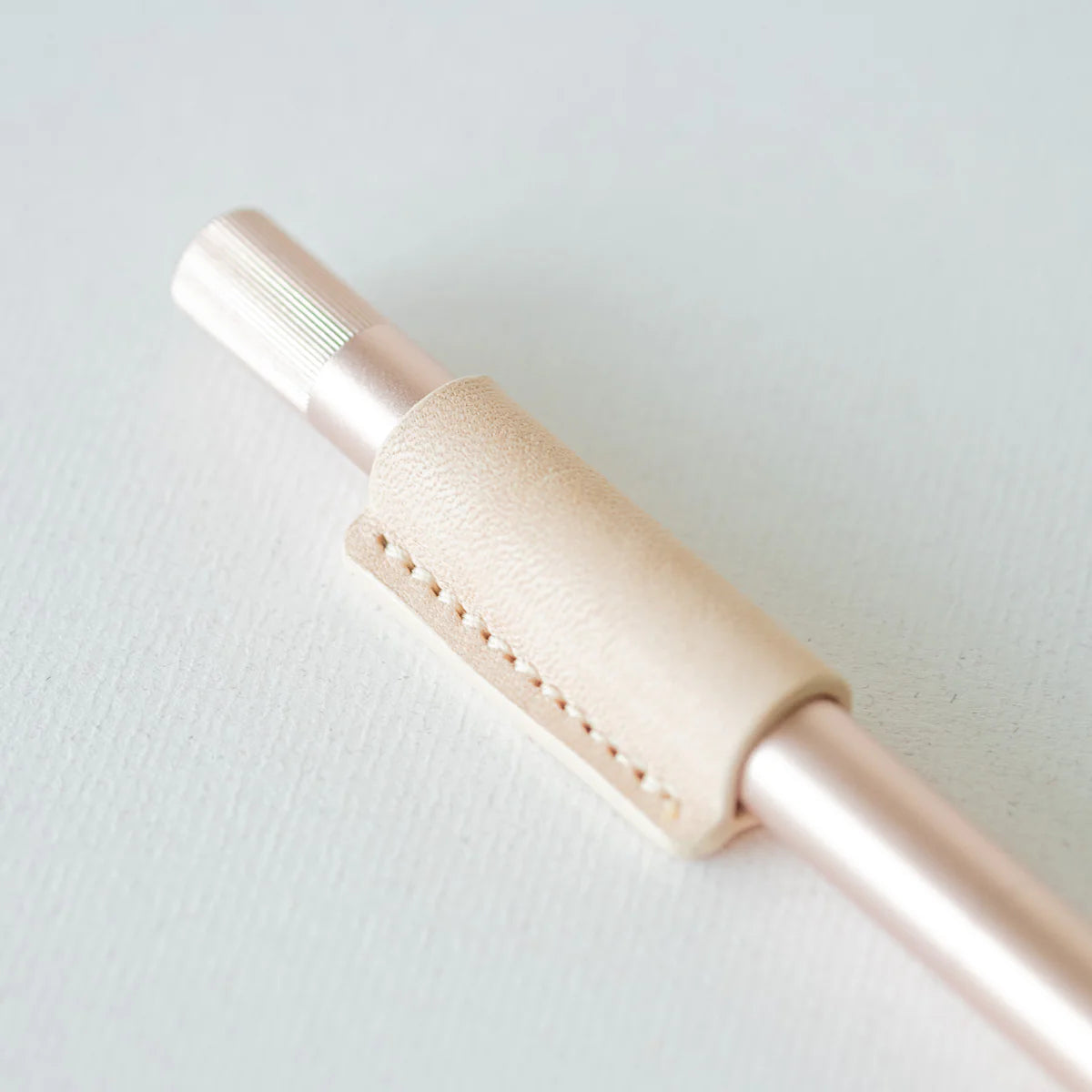 Tom's Studio Lumos - Grip & Rollstop: Natural Leather