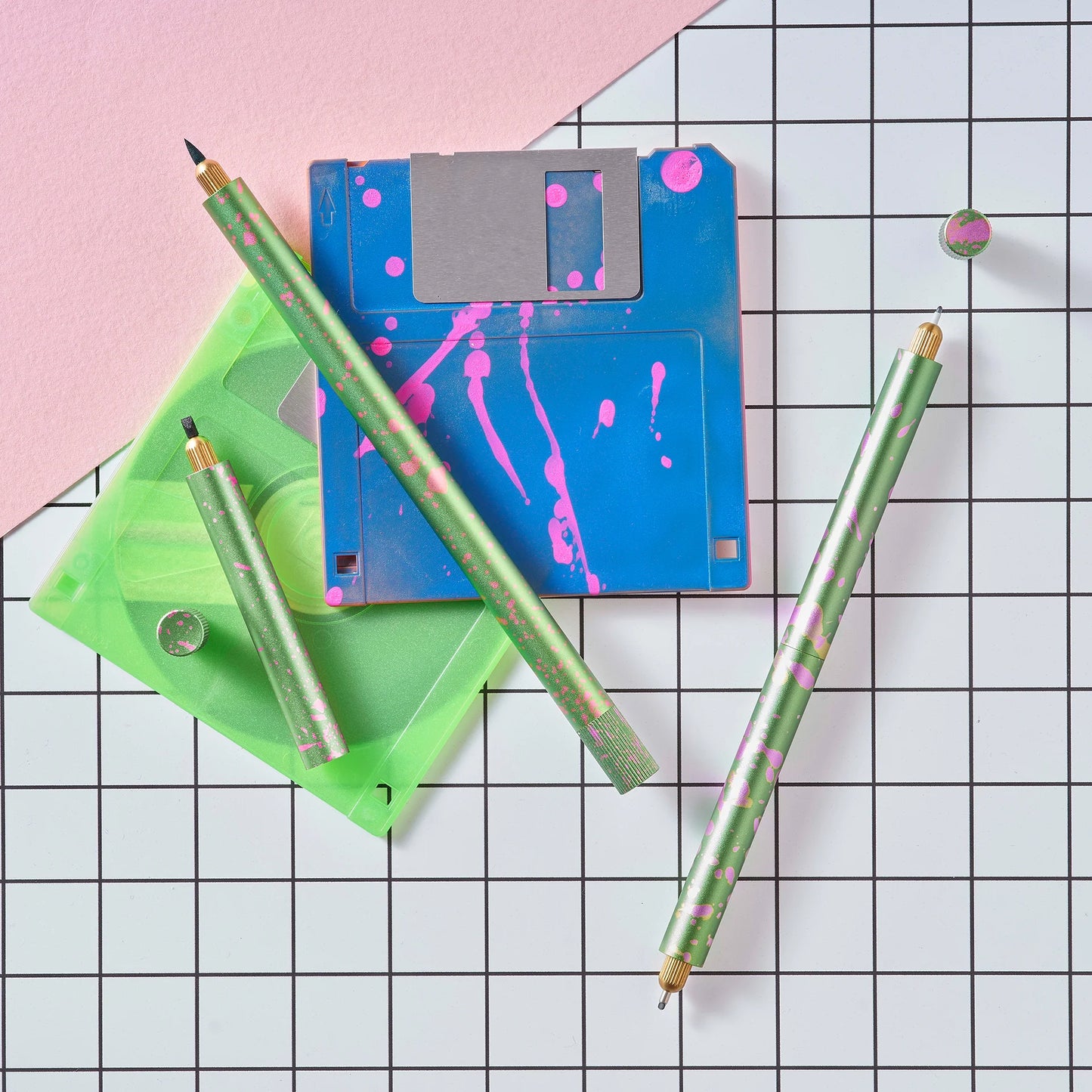Tom's Studio Splash Lumos Pro The Infinitely Refillable Pen - Appletini (Duo Tip)
