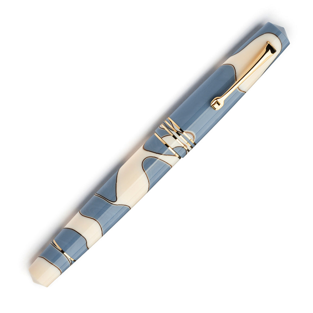 Leonardo Momento Zero Fountain Pen - Nuvola with Gold Trim