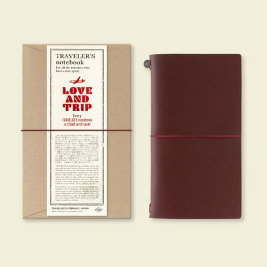 TRAVELER'S Notebook LOVE AND TRIP Regular Size Starter Kit - Red