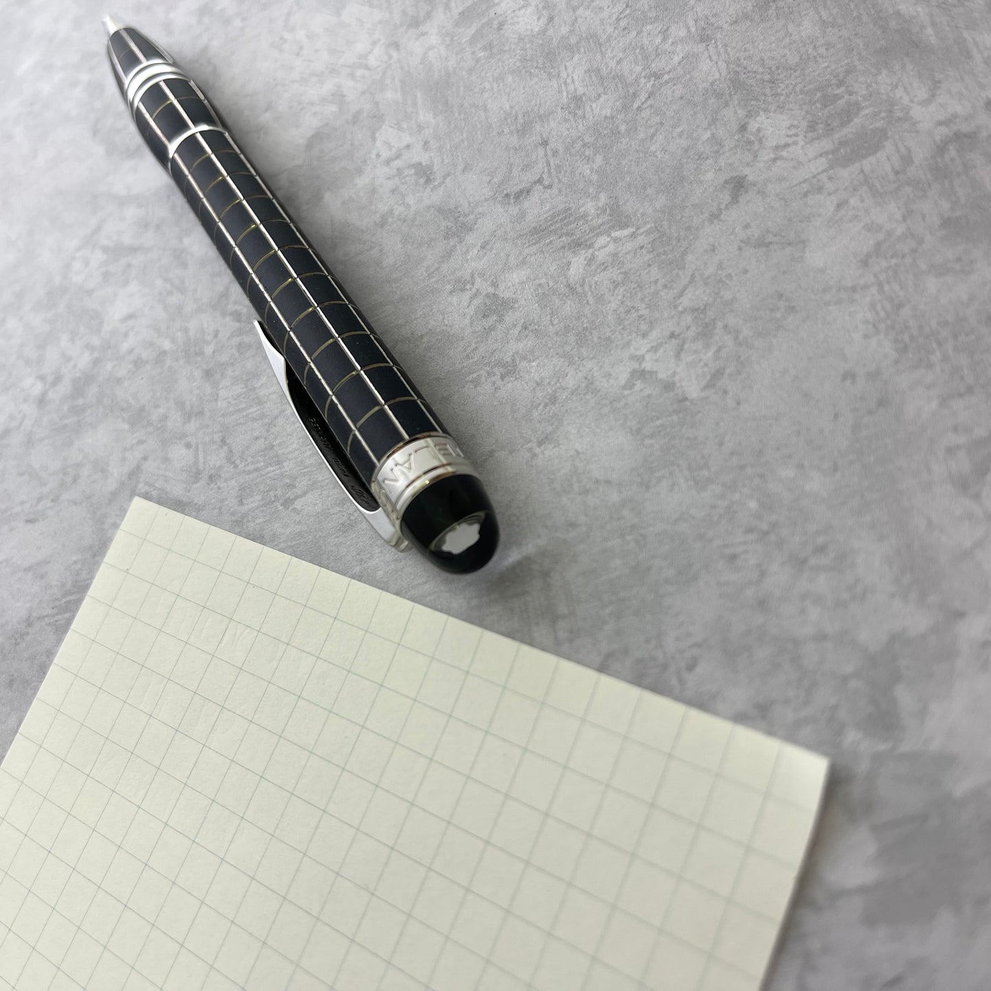 Pre-Owned MontBlanc Starwalker Metal and Rubber Ballpoint