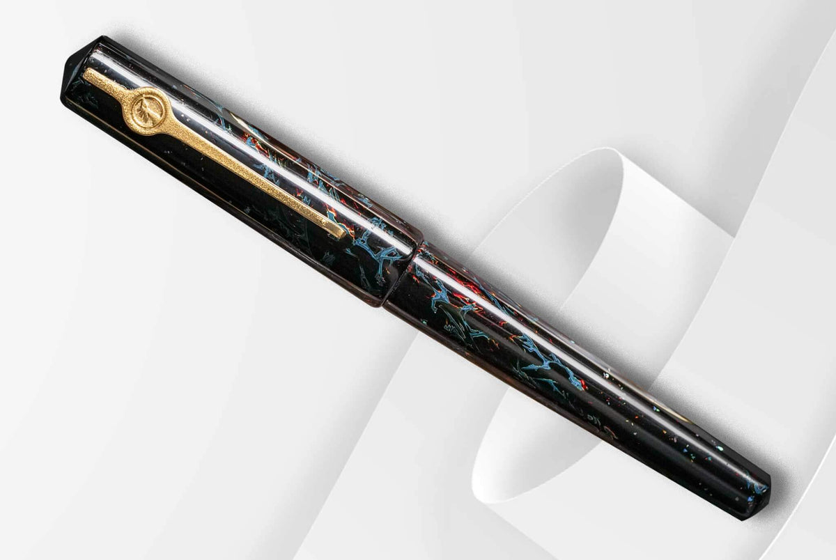 ConCoPens Traditional Vietnamese Lacquer Fountain Pen - Obsidia