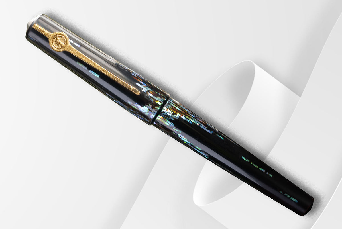 ConCoPens Traditional Vietnamese Lacquer Fountain Pen - Aurora 2