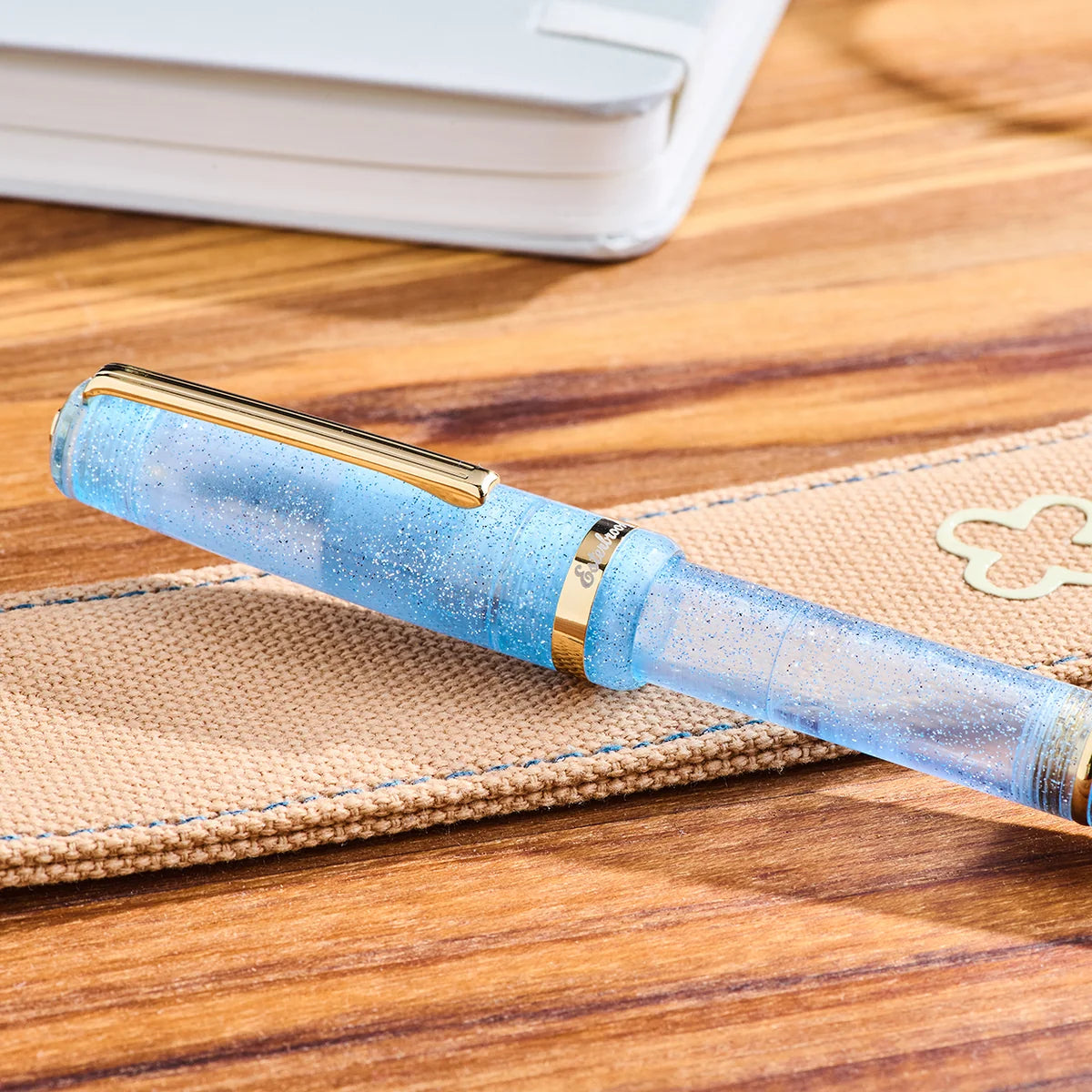 Esterbrook JR Fountain Pen - Twinkle with Gold Trim