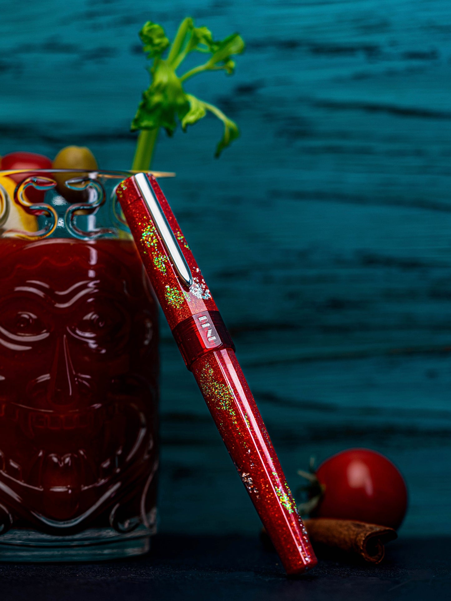 BENU Euphoria Fountain Pen - Bloody Mary
