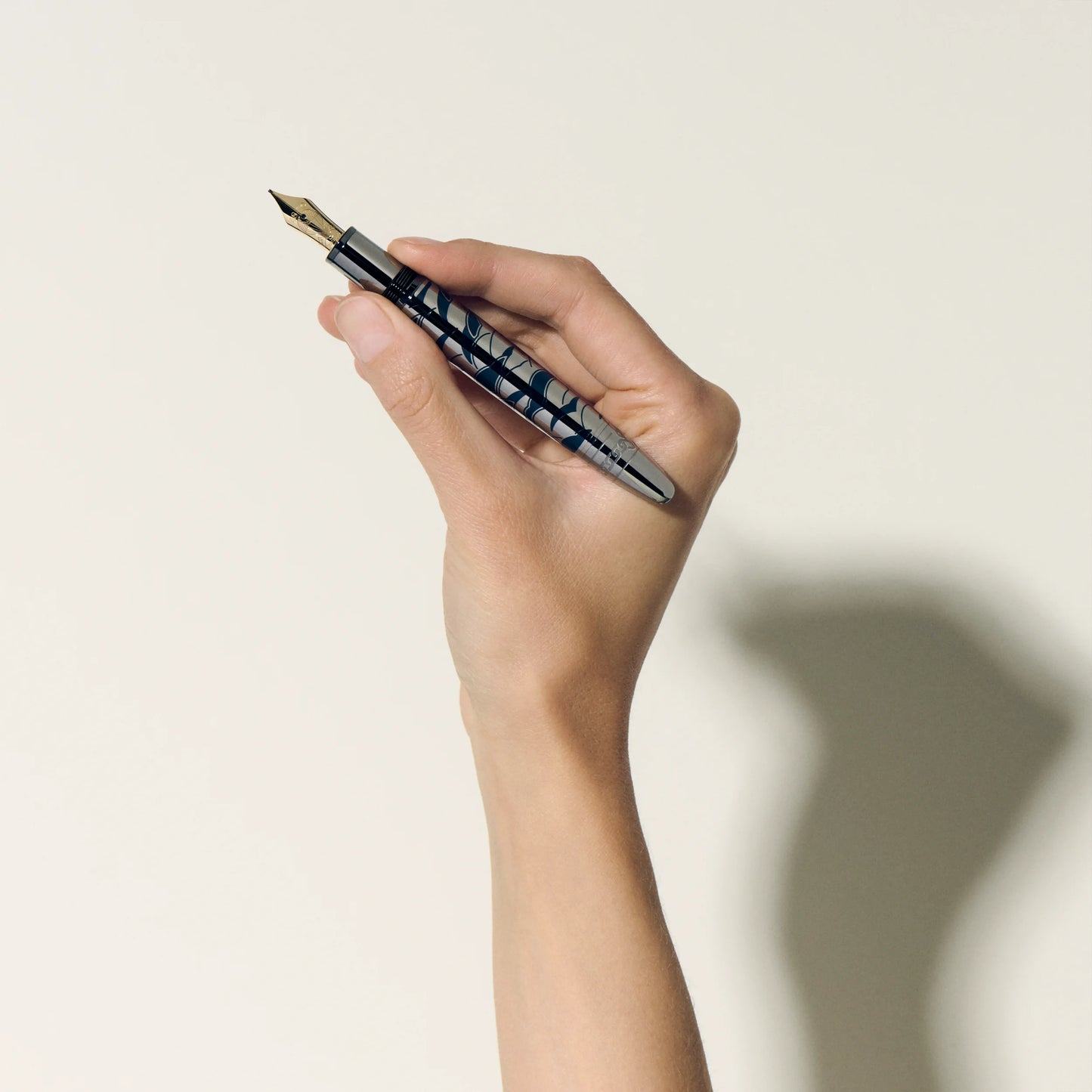 Montblanc Around the World in 80 Days Year 3 Fountain Pen (Meisterstück Solitaire Legrand)