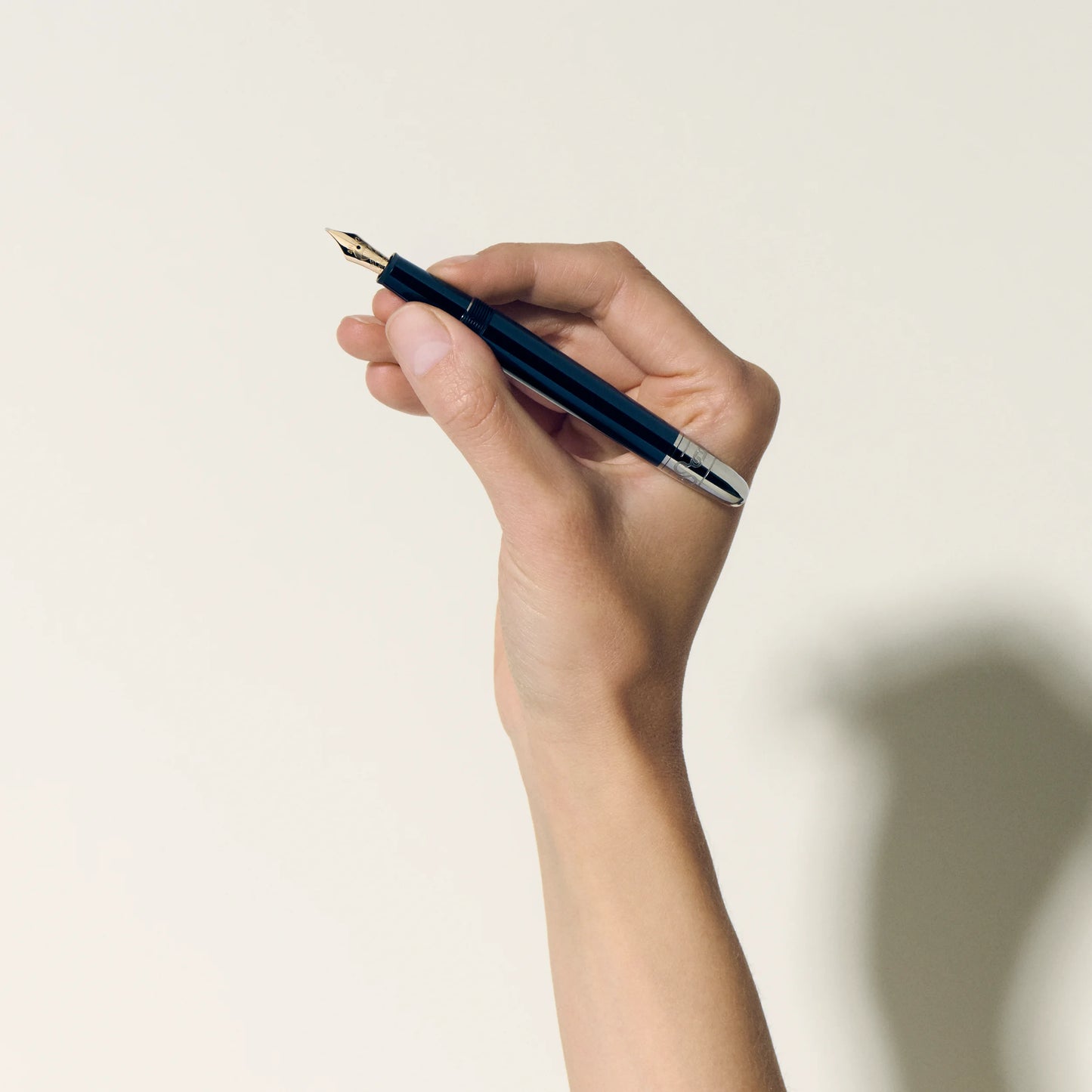 Montblanc Around the World in 80 Days Year 3 Fountain Pen (Meisterstück Classique)