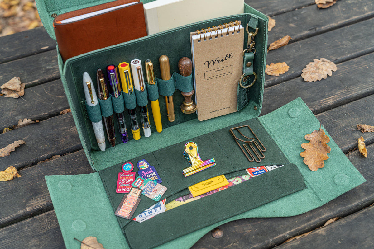 Galen Leather Writer's Medic Bag - Crazy Horse Forest Green