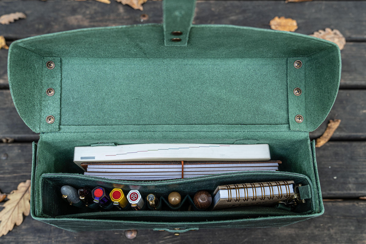 Galen Leather Writer's Medic Bag - Crazy Horse Forest Green