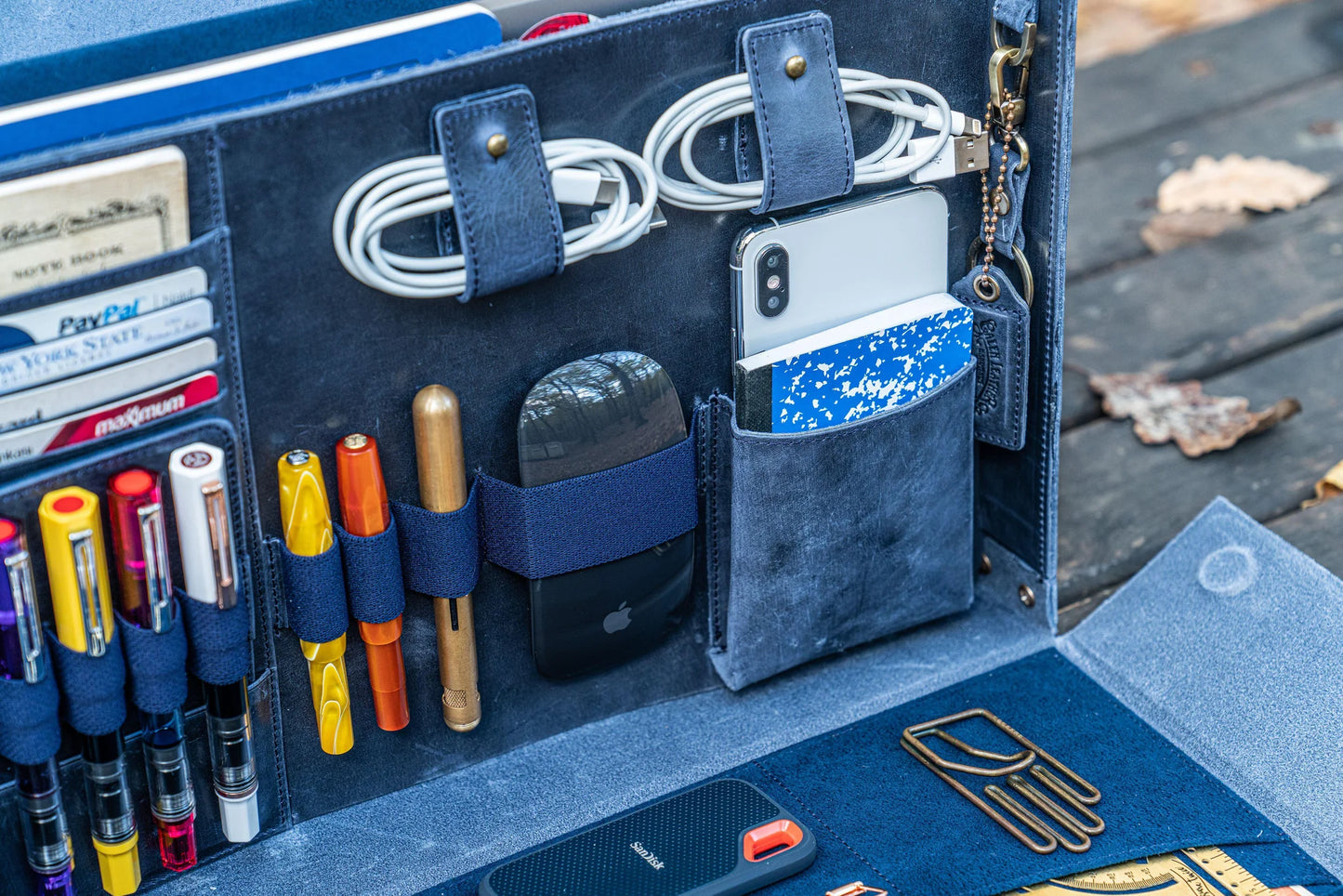 Galen Leather Writer's Medic Bag XLarge - Crazy Horse Navy Blue