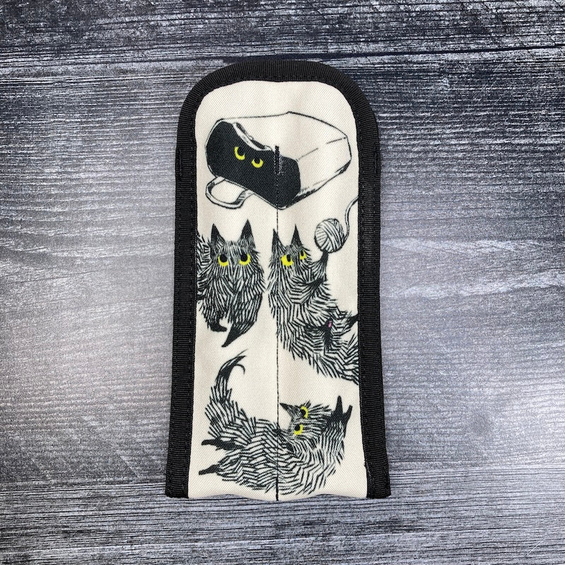 Rickshaw Bagworks 2-Pen Coozy Sleeve - Yuki Cat (L)