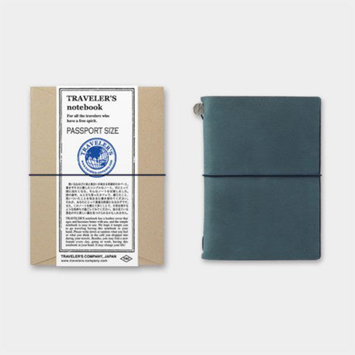 TRAVELER'S Notebook Passport Size Starter Kit - Blue