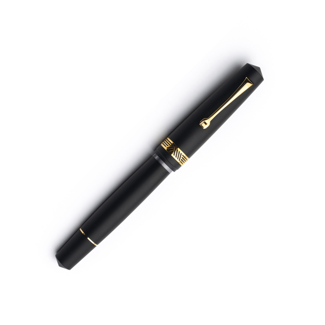 Leonardo Momento Magico Fountain Pen - Black Matte with Gold Trim