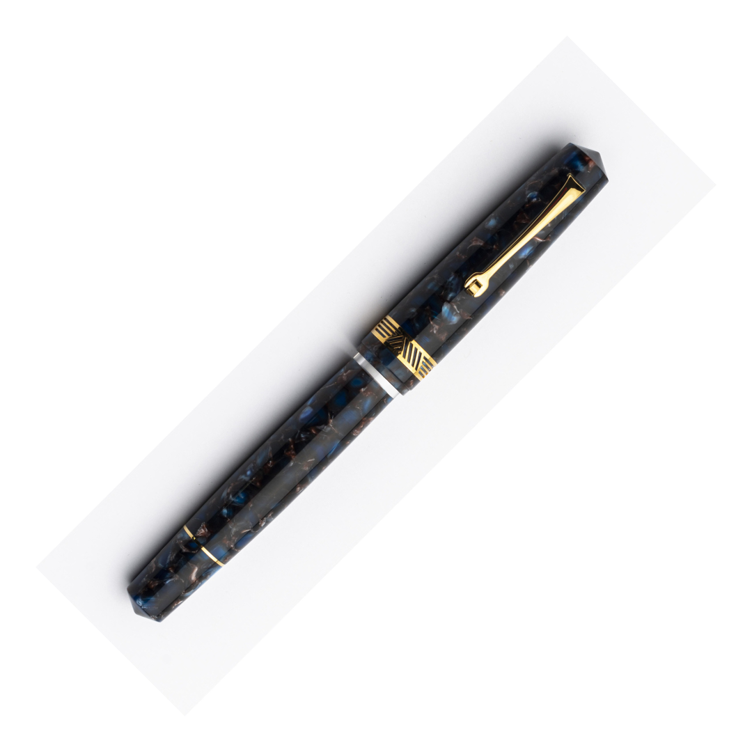 Leonardo Momento Magico Fountain Pen - Pietra Salata with Gold Trim