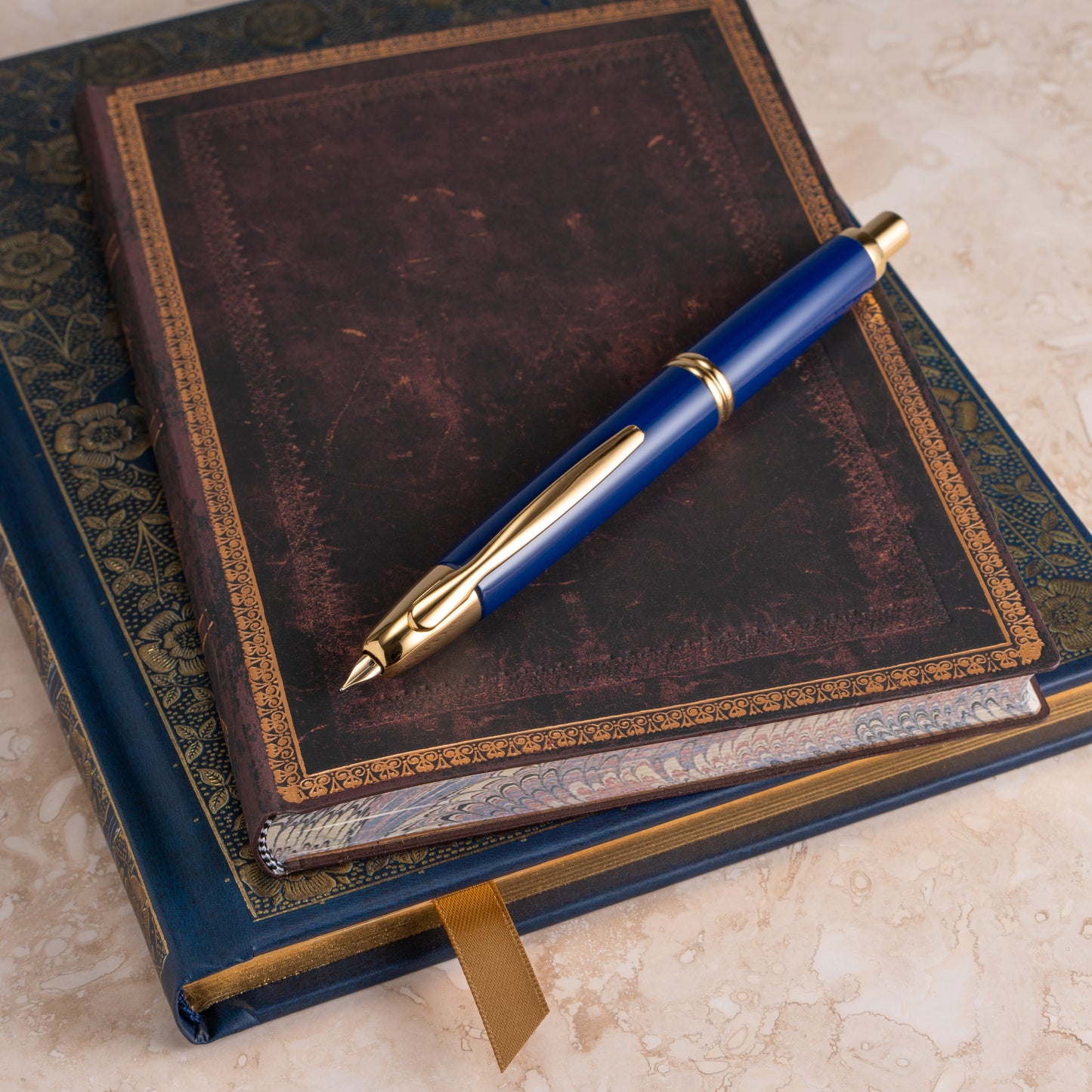 Pilot Vanishing Point Fountain Pen - Blue with Gold Trim