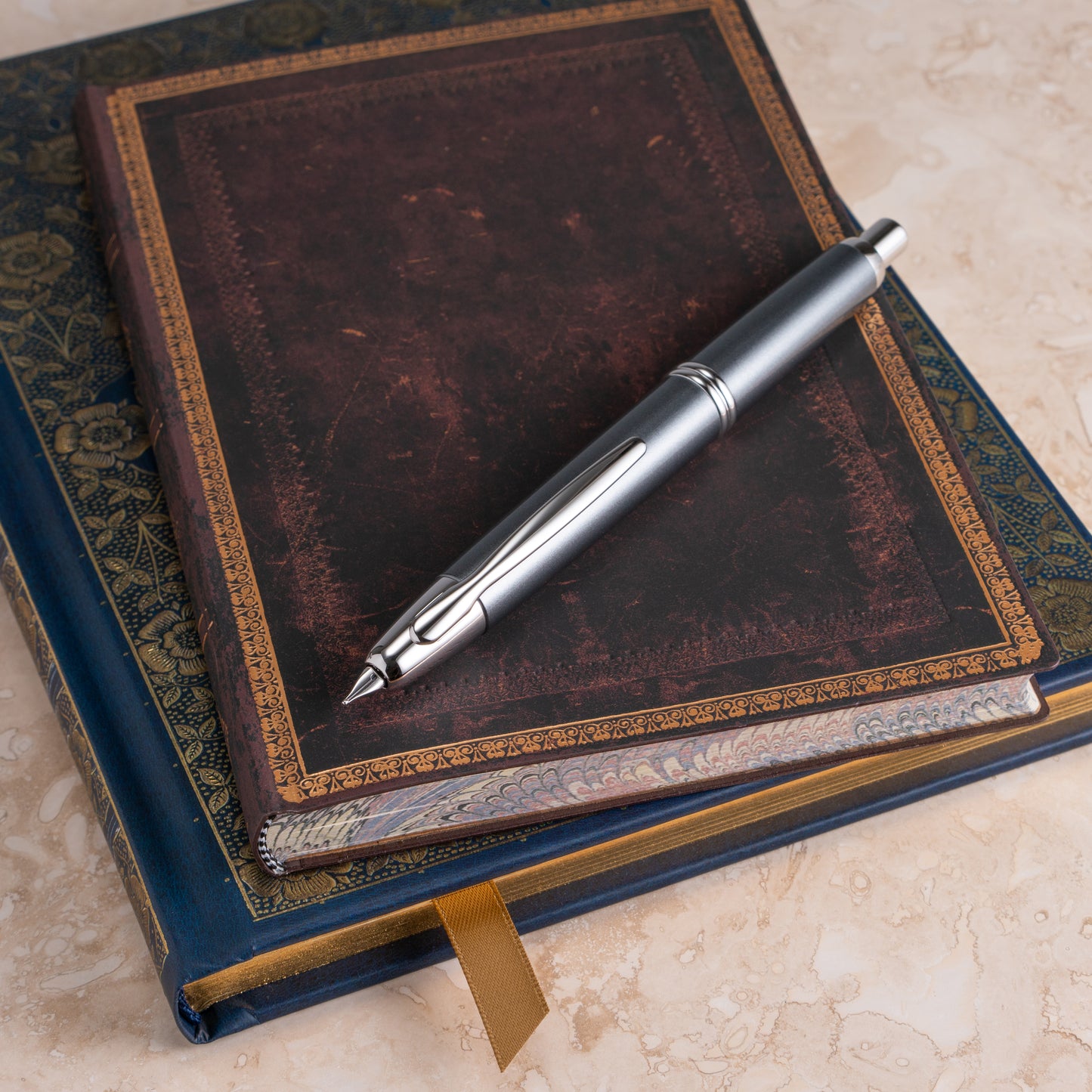 Pilot Vanishing Point Fountain Pen - Gun Metal with Rhodium Trim