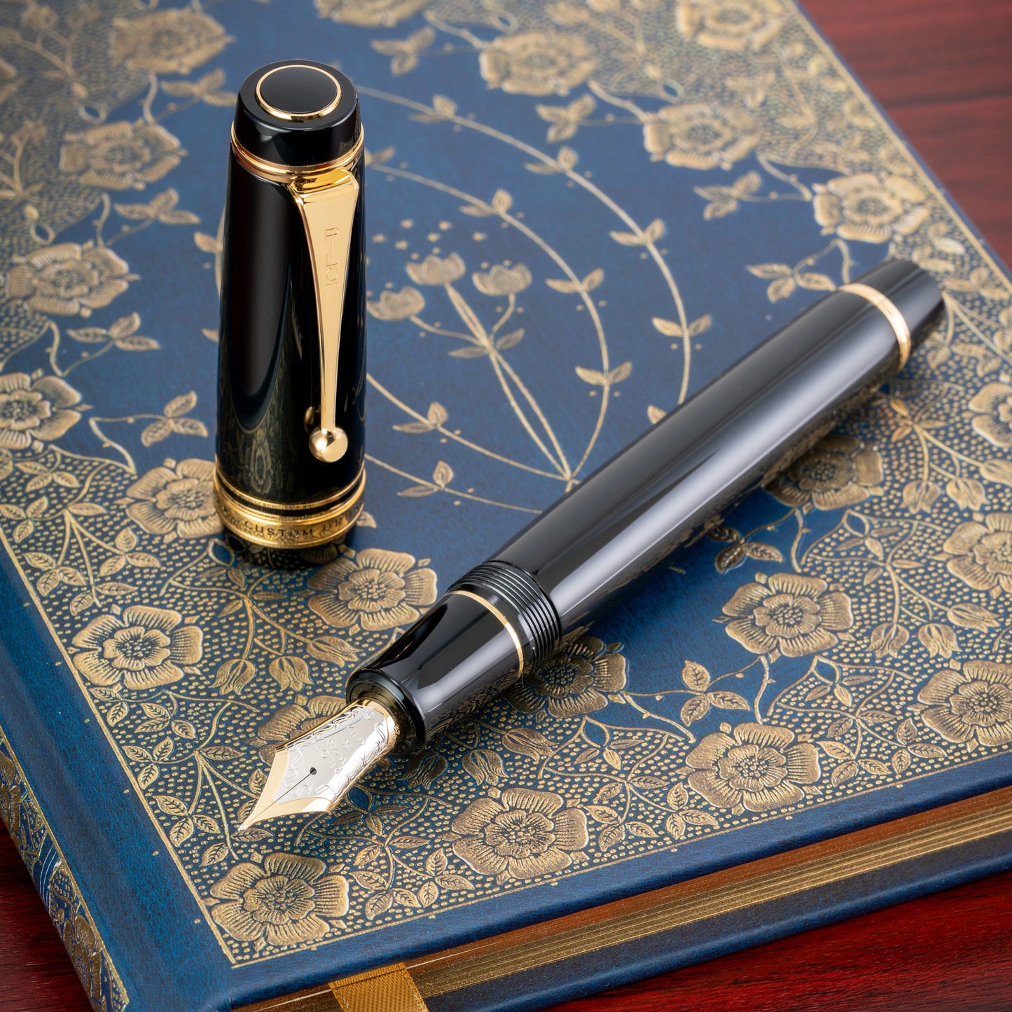 Pilot Custom Urushi Fountain Pen - Black