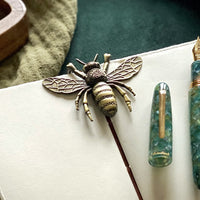 Esterbrook Book Holder - Bee – Dromgoole's Fine Writing Instruments
