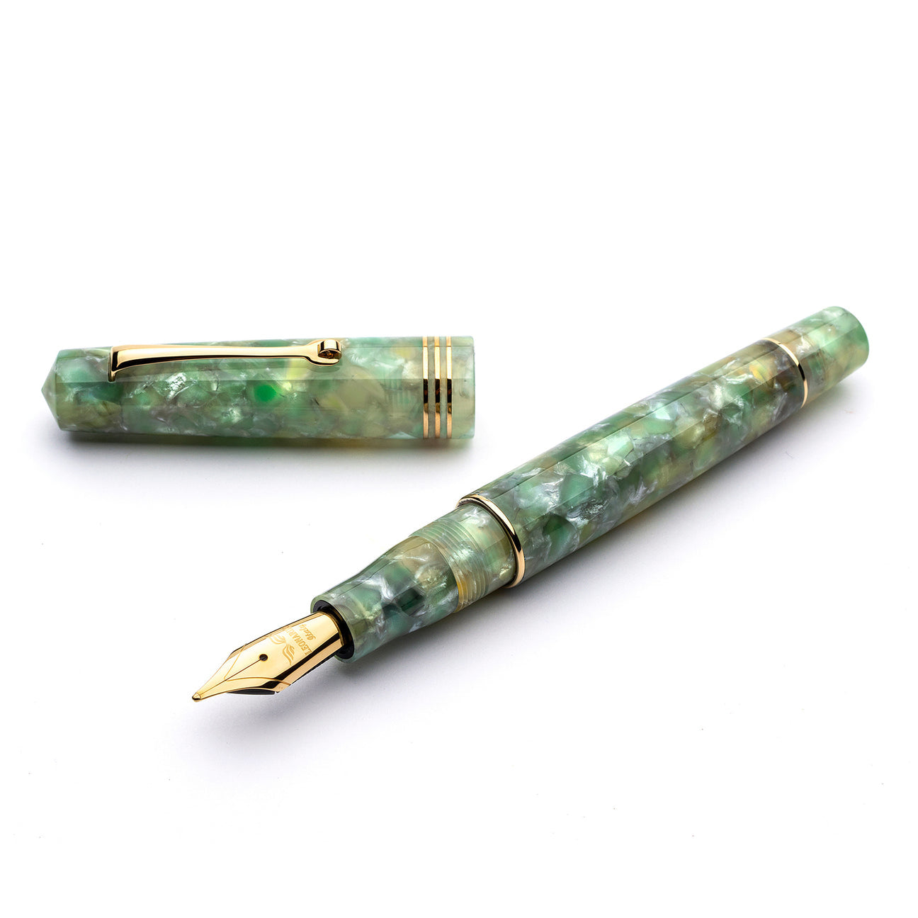 Leonardo Momento Zero Fountain Pen - Jade with Gold Trim