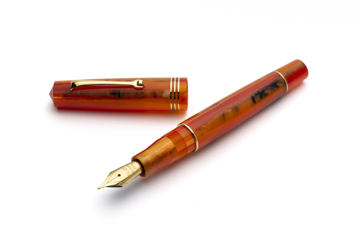Leonardo Momento Zero Fountain Pen - Mango with Gold Trim