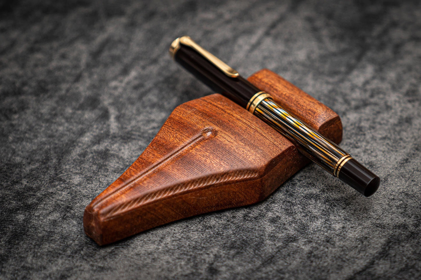 Galen Leather Wooden Nib Rest Pen Stand - Mahogany